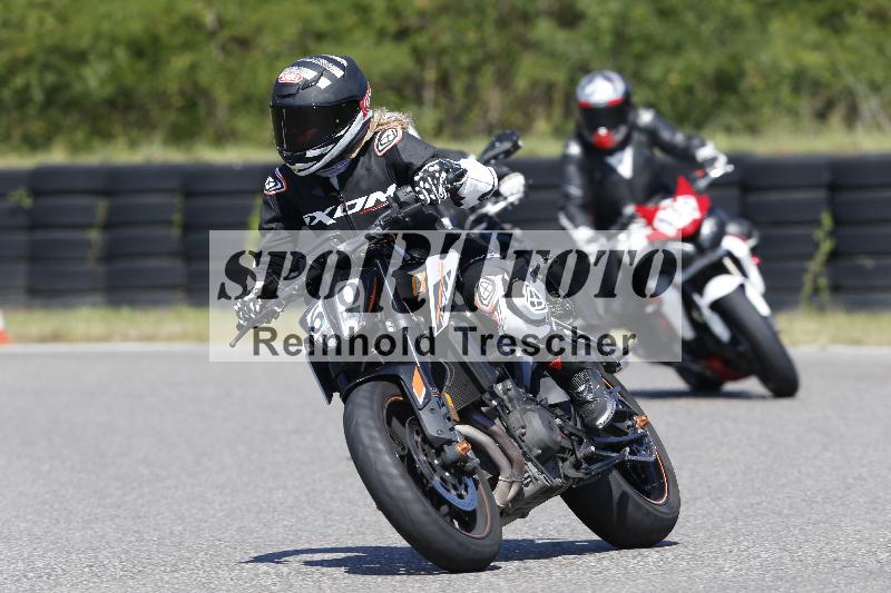 /Archiv-2025/48 25.08.2025 Cornu Master School ADR/gruen-vert/60